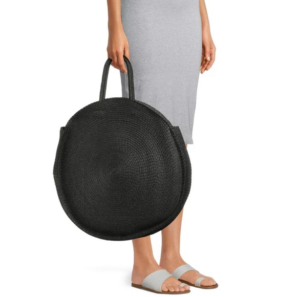 Round Straw Tote Bag - Picture 2 of 9